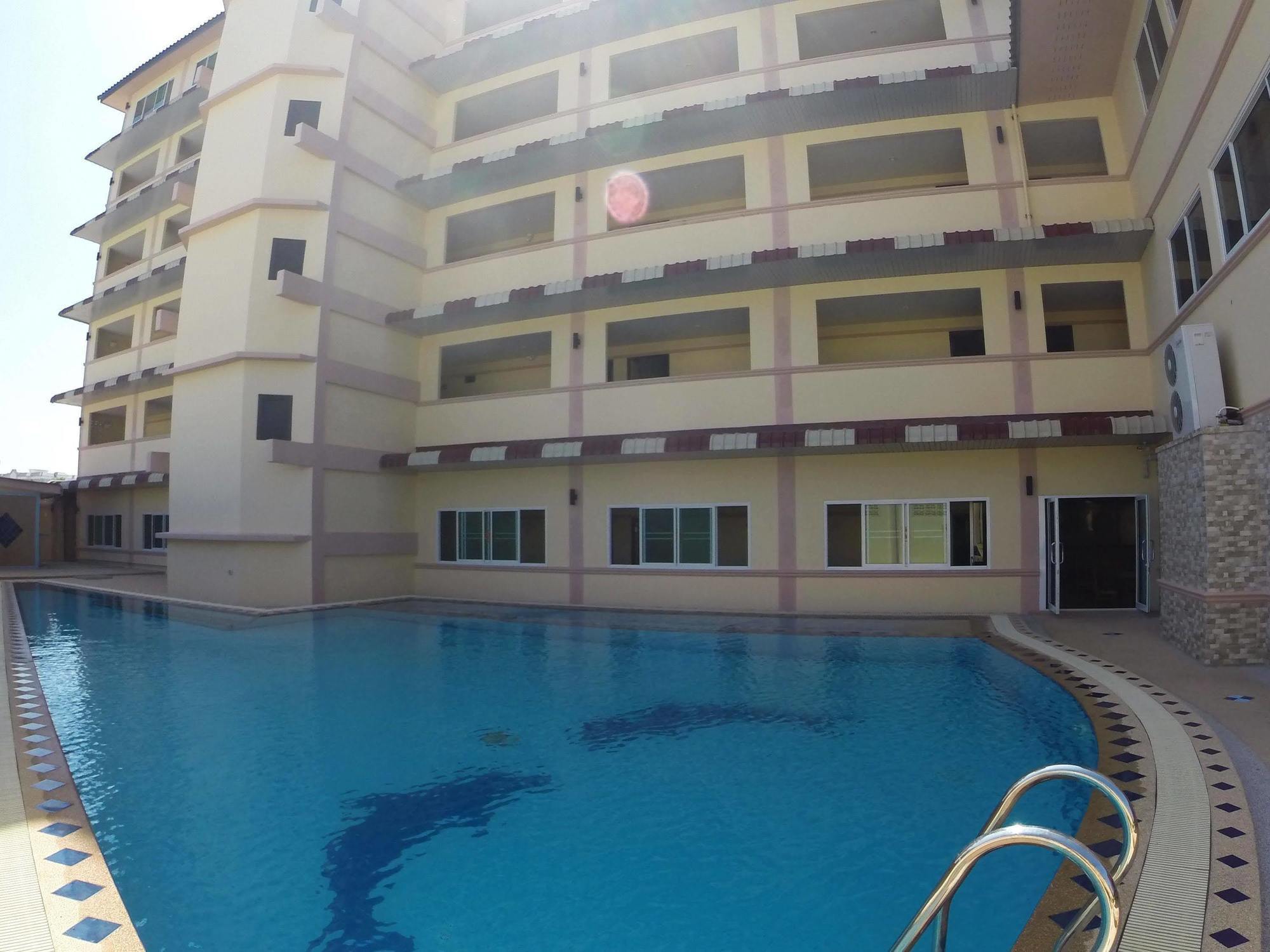 Oyo 523 Aa Pattaya Ville Exteriör bild